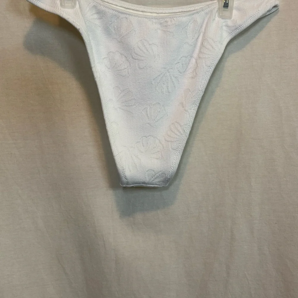 AA-533 Aerie NWT Cheekiest White Summer Swim Bikini‎ Bottoms Size S